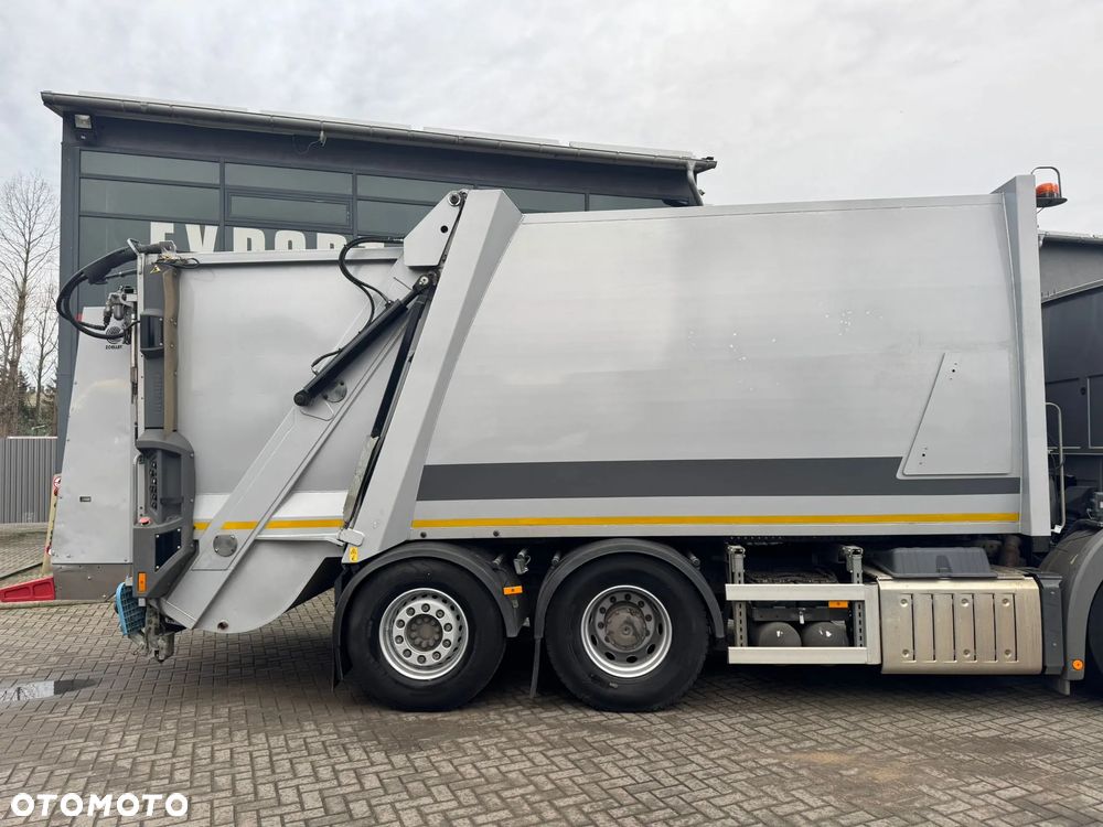 Mercedes-Benz Econic - 8