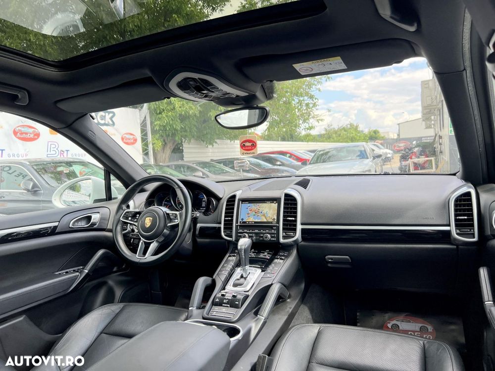 Porsche Cayenne - 7