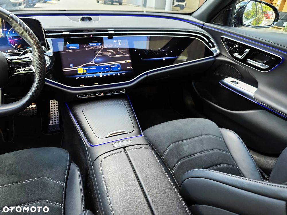 Mercedes-Benz Klasa E 220 d mHEV 4-Matic AMG 9G-Tronic - 13