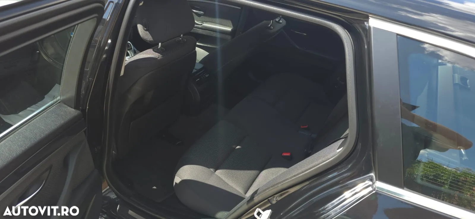 BMW Seria 5 520d xDrive AT - 14