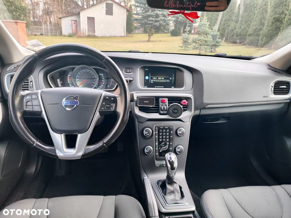 Volvo V40 D3 Drive-E Momentum - 8