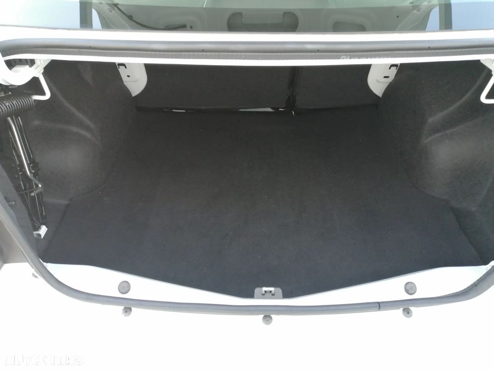 Dacia Logan 1.5 Blue dCi Laureate - 10