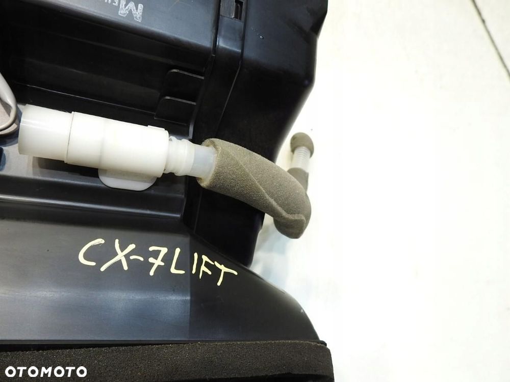 NAGRZEWNICA MAZDA CX-7 - 2