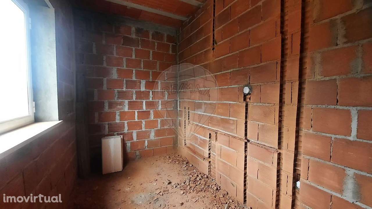 Moradia T2 para venda - Grande imagem: 4/9