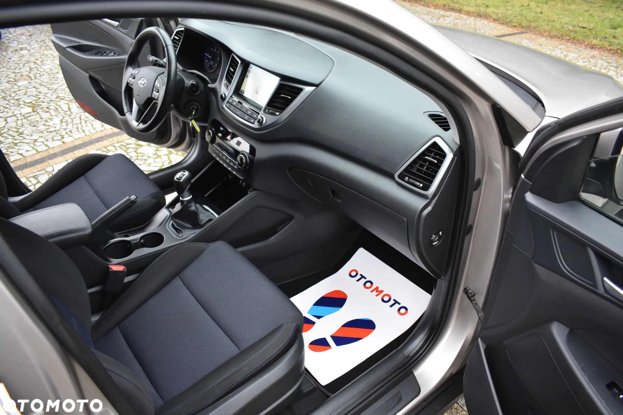 Hyundai Tucson blue 1.6 GDi 2WD Intro Edition - 33