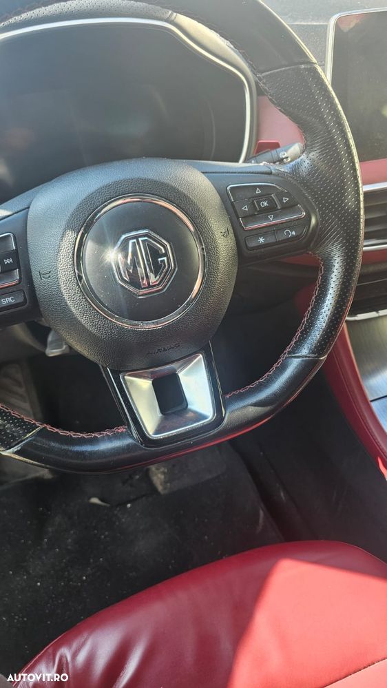 MG EHS 1.5T-GDI Luxury - 4