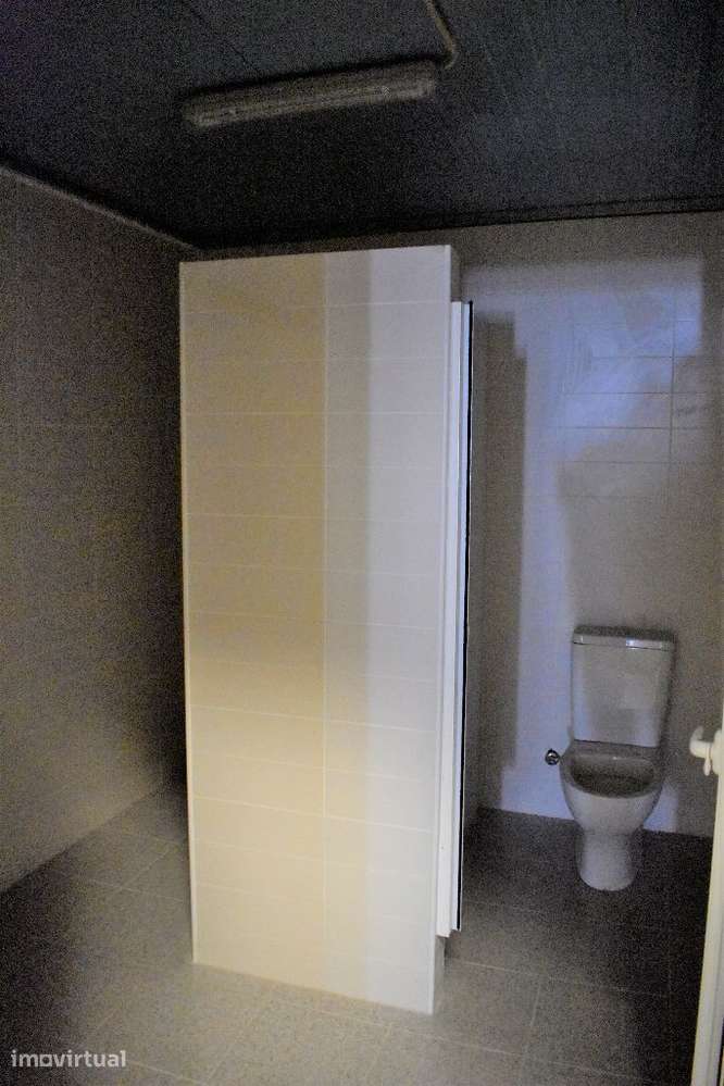 Armazém de 400m² pronto a habitar em Alcochete - Grande imagem: 3/4