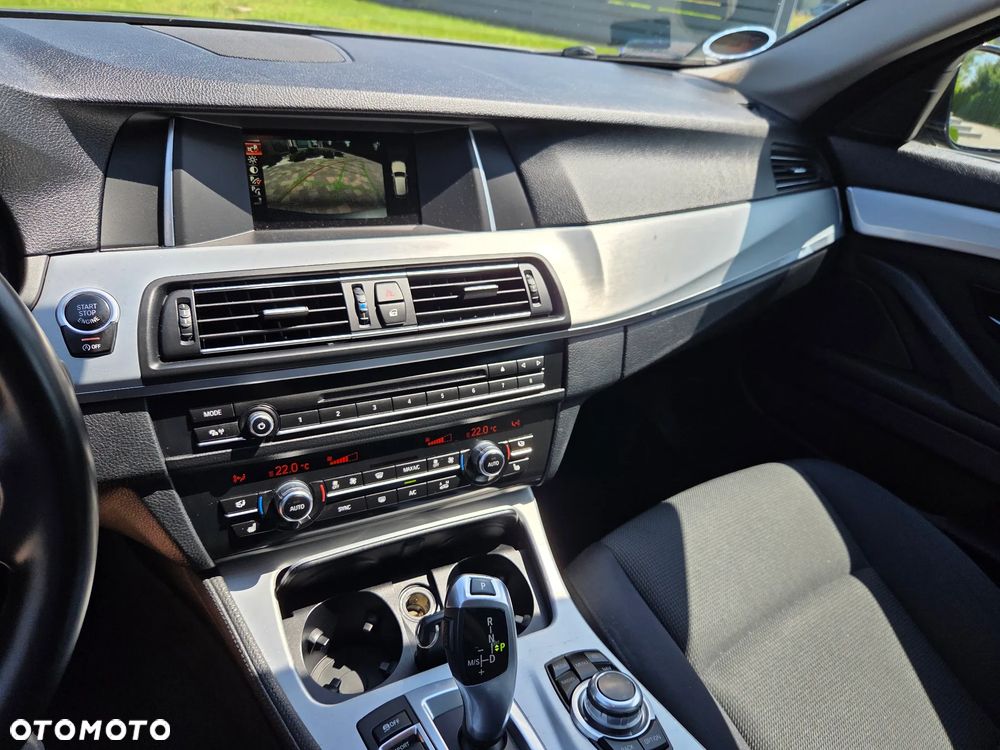 BMW Seria 5 520d xDrive Luxury Line - 16