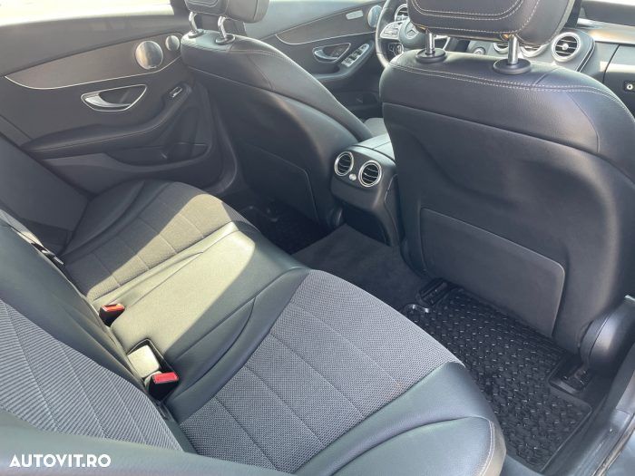 Mercedes-Benz C 220 d Aut - 15