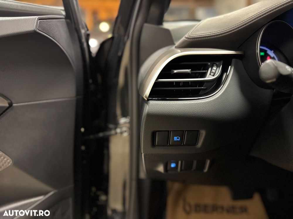 Toyota C-HR Lounge - 25