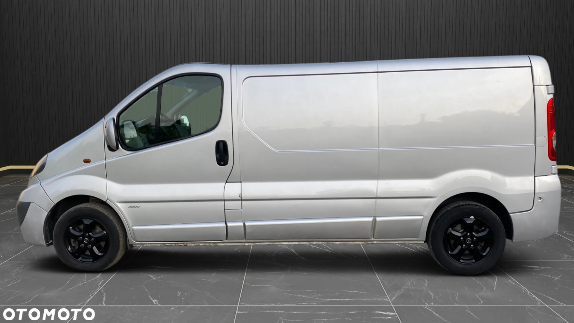 Opel VIVARO - 8