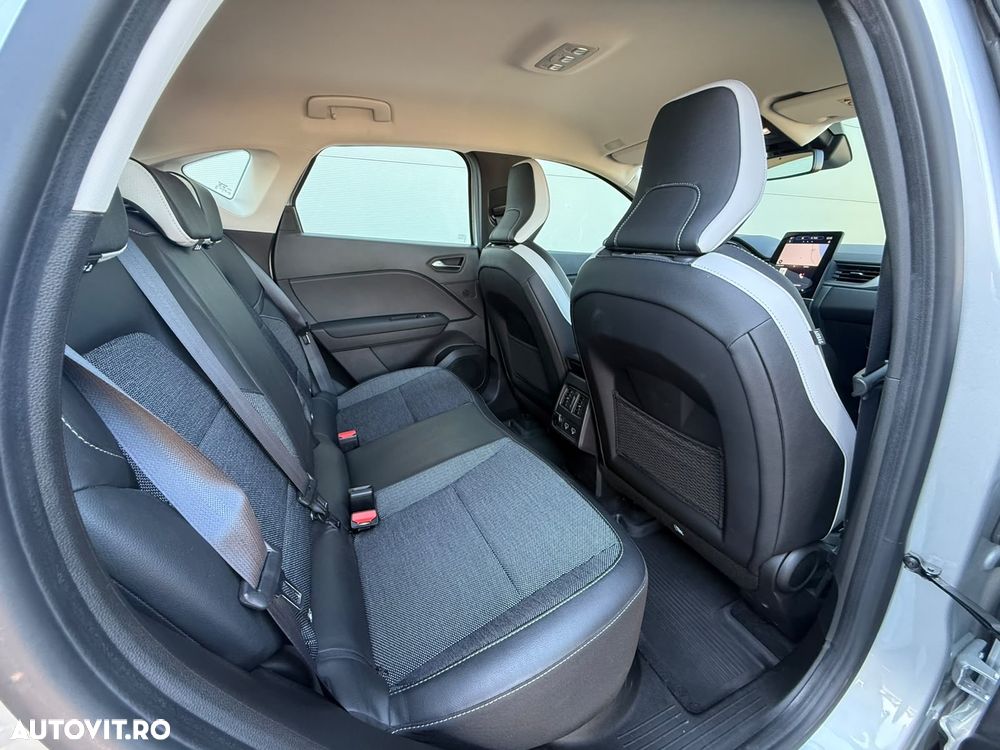Renault Captur TCe 140 EDC Intense - 24