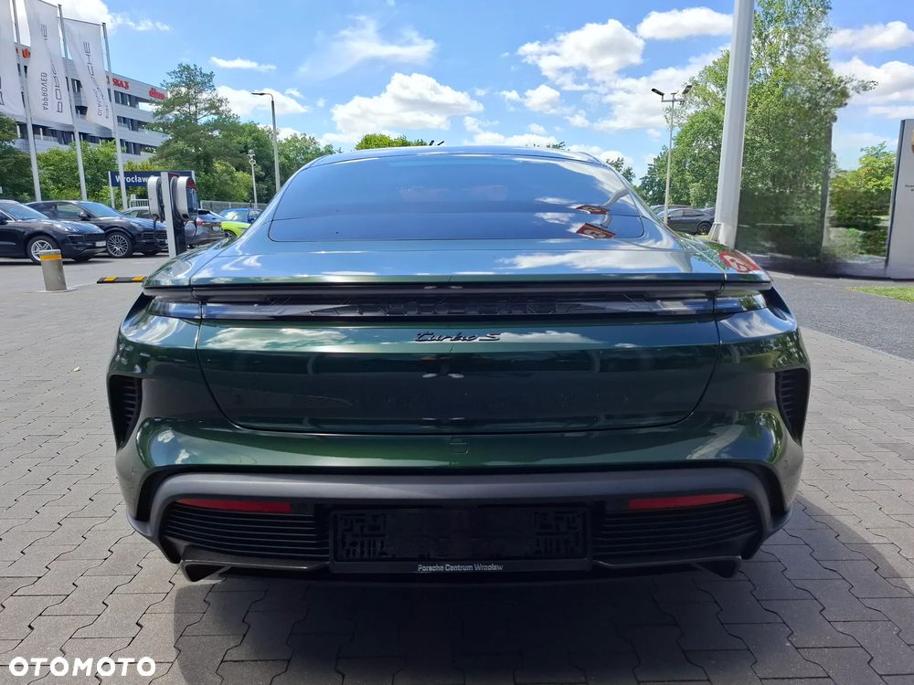 Porsche Taycan 105kWh Turbo S - 6