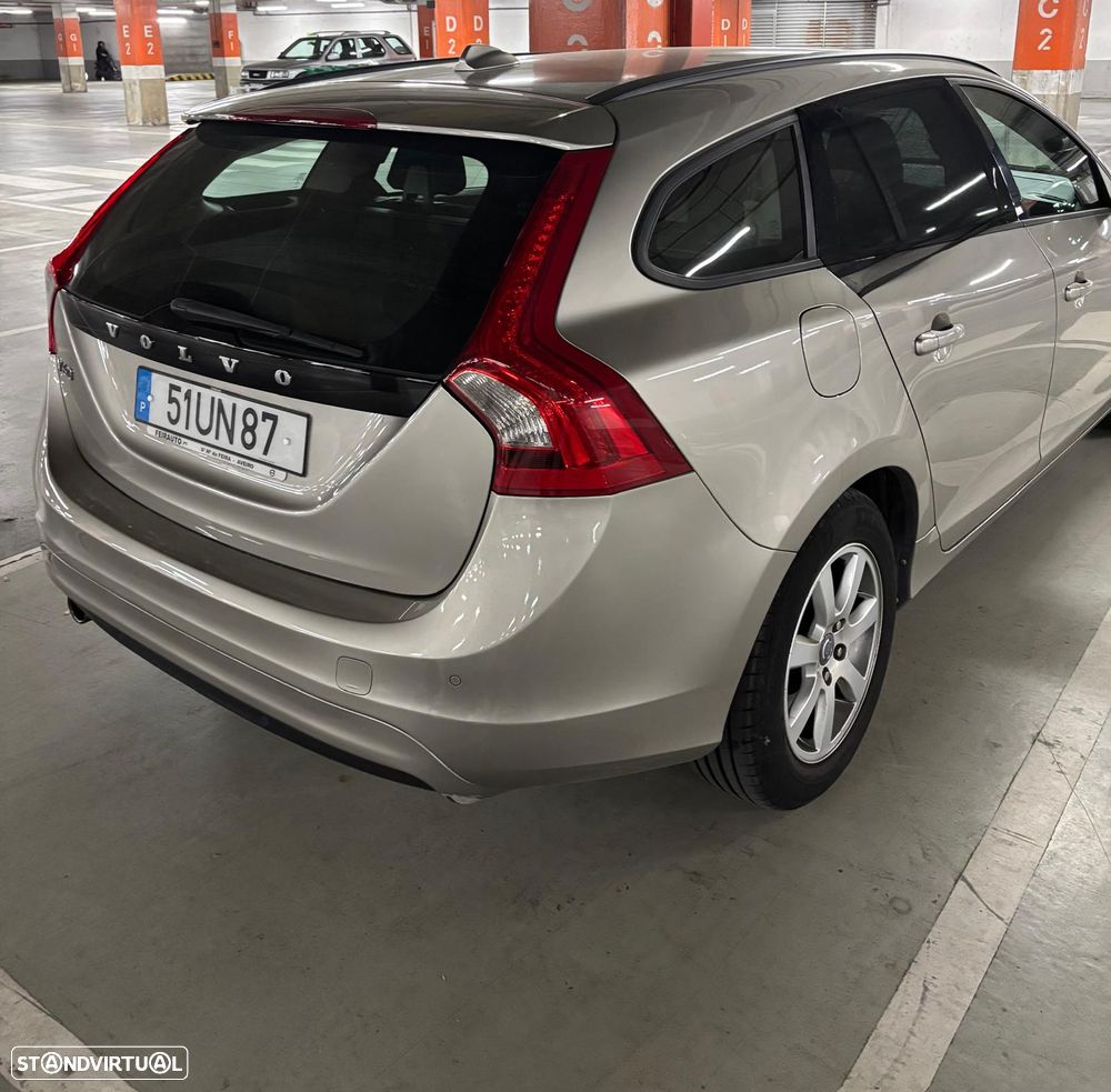 Volvo V60 D2 - 3