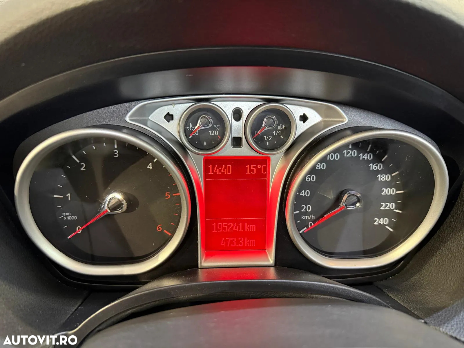 Ford Kuga 2.0 TDCi 4WD Powershift Titanium - 17