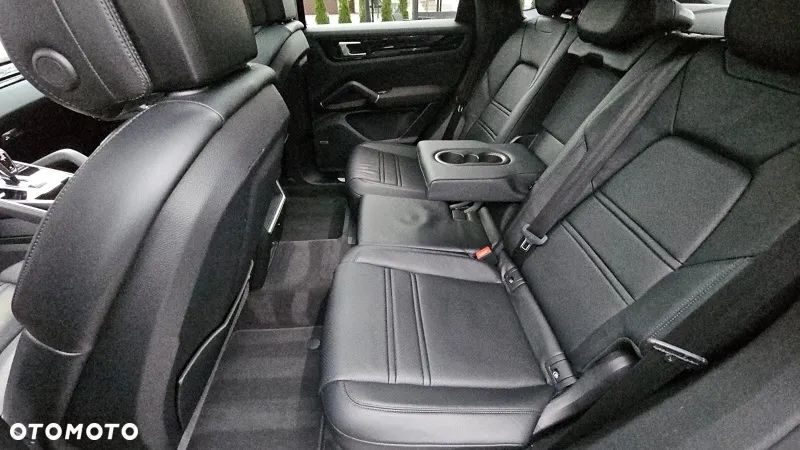 Porsche Cayenne Coupe - 19