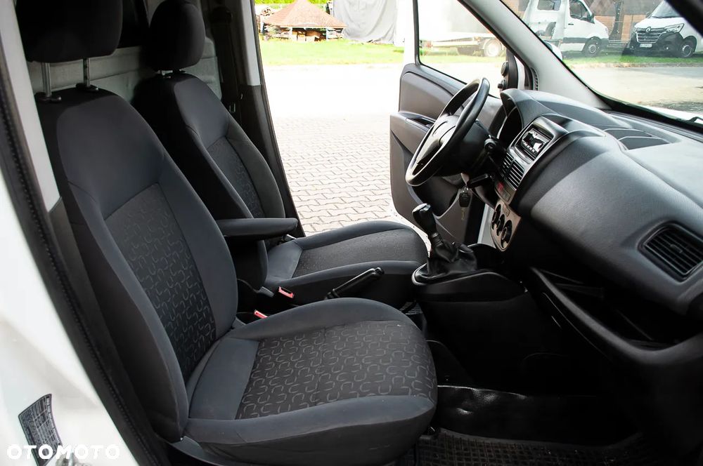 Fiat DOBLO - 33