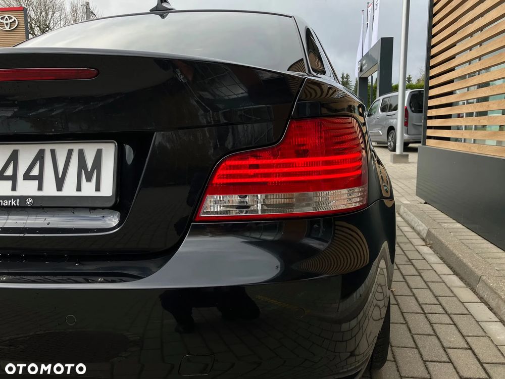 BMW Seria 1 120d Edition Sport - 9