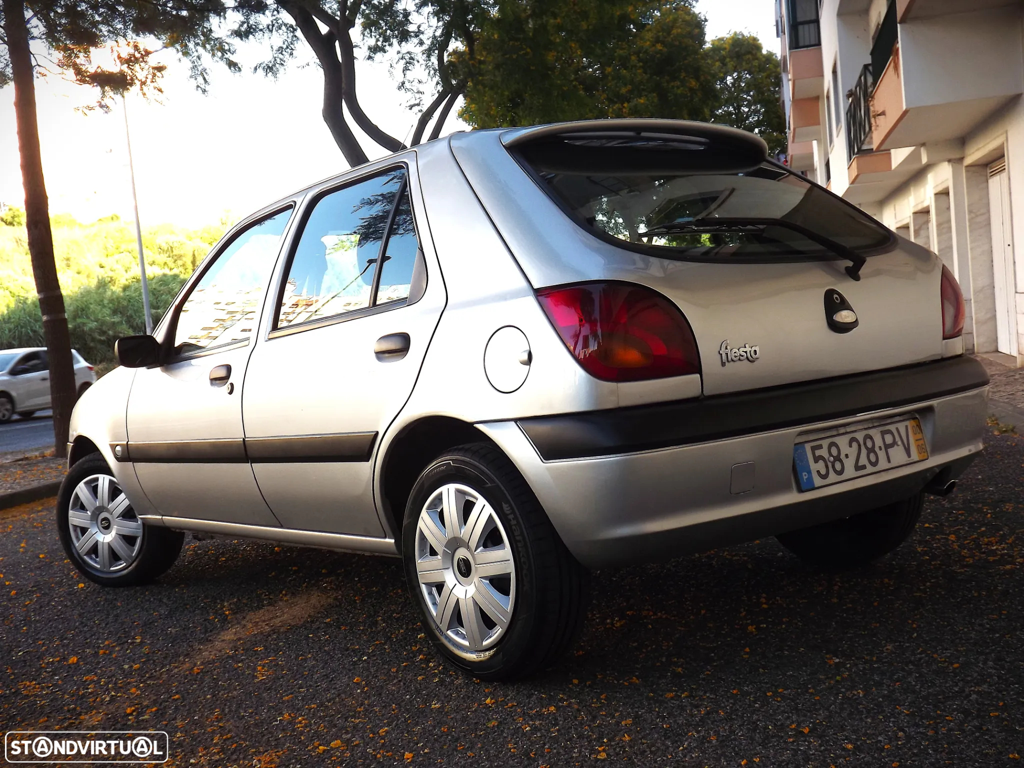Ford Fiesta 1.25 Techno - 12