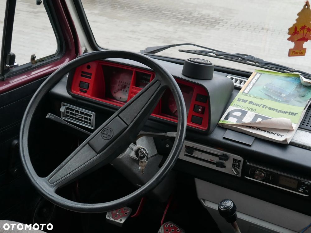 Volkswagen Transporter - 21