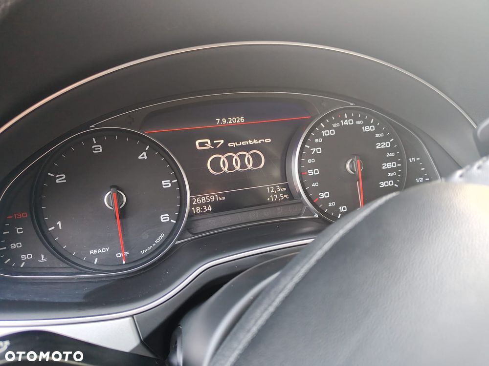 Audi Q7 - 7