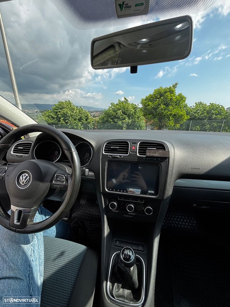 VW Golf 1.6 TDi Trendline BlueMotion - 6