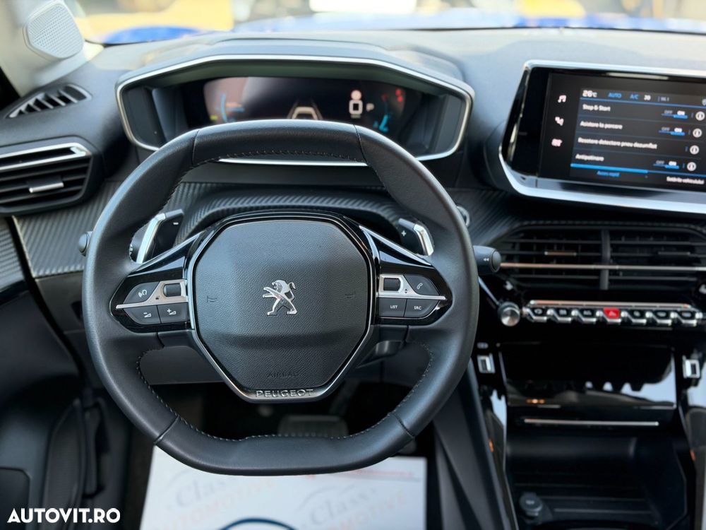 Peugeot 208 1.2 L PureTech STT EAT8 Allure - 18