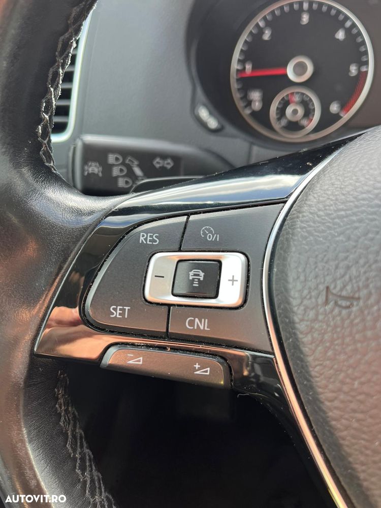 Volkswagen Passat 2.0 TDI DSG (BlueMotion Technology) Comfortline - 13