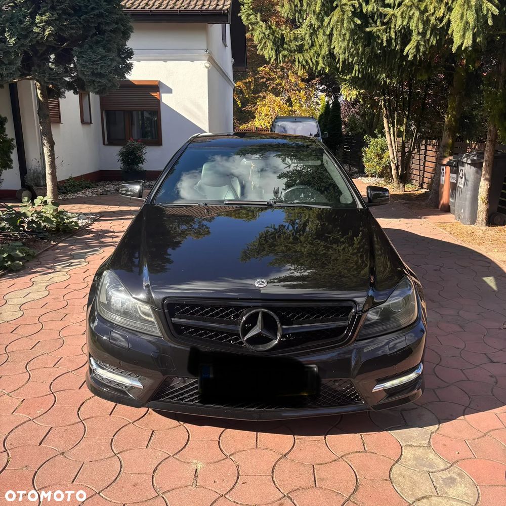 Mercedes-Benz C-Class 2012 photo 3