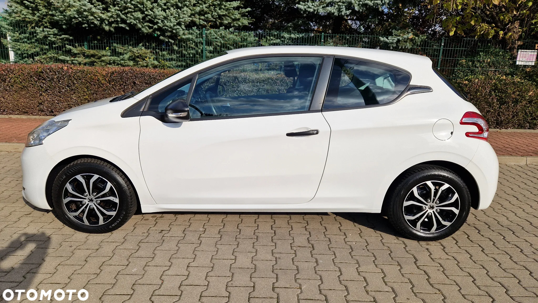 Peugeot 208 1.0 VTi/PureTech Access - 10