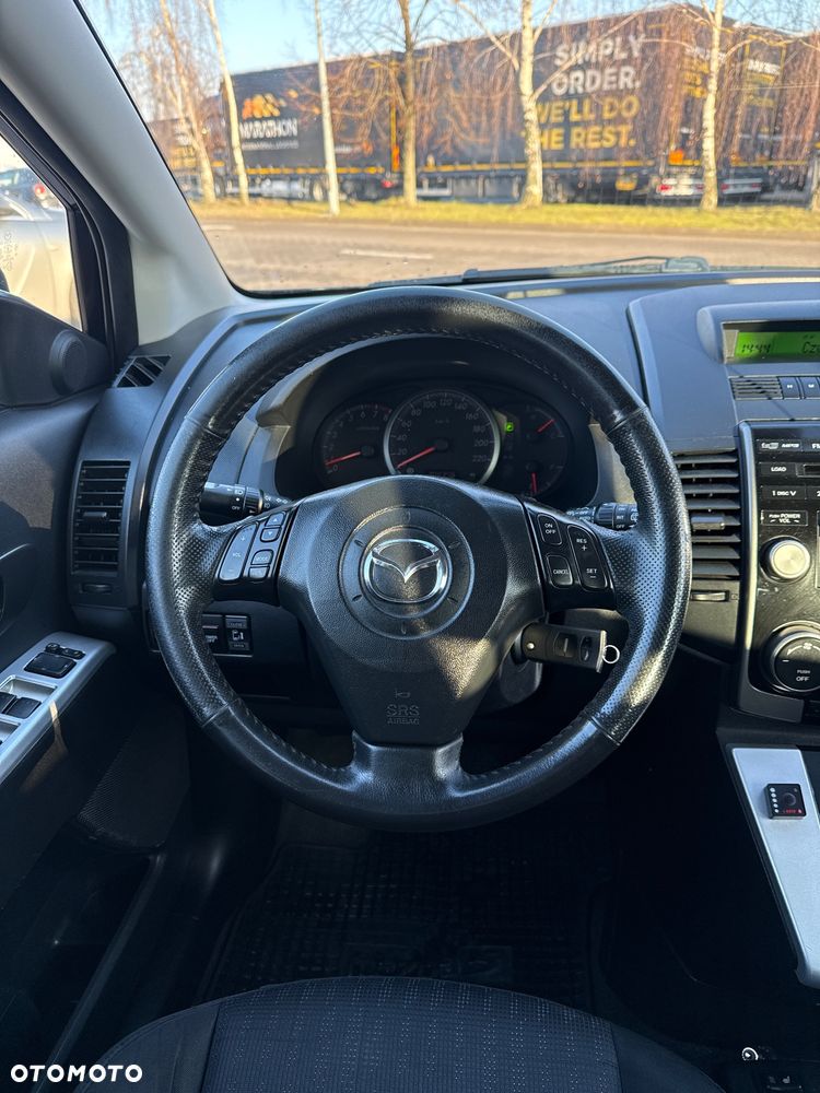 Mazda 5 - 11