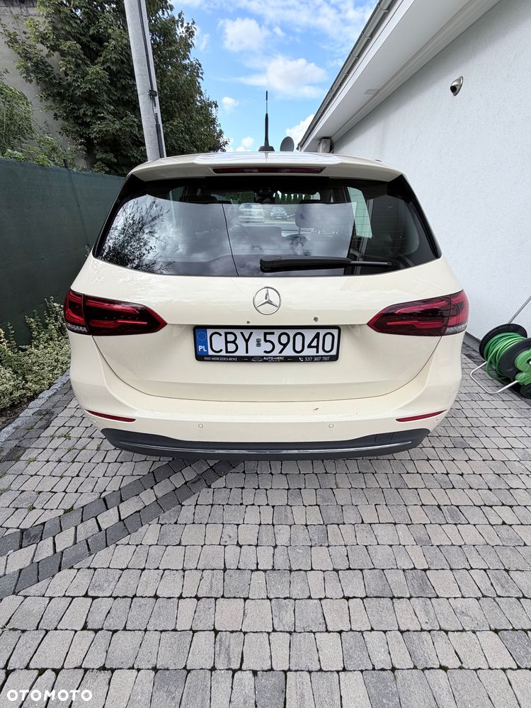 Mercedes-Benz Klasa B 180 d 7G-DCT - 7