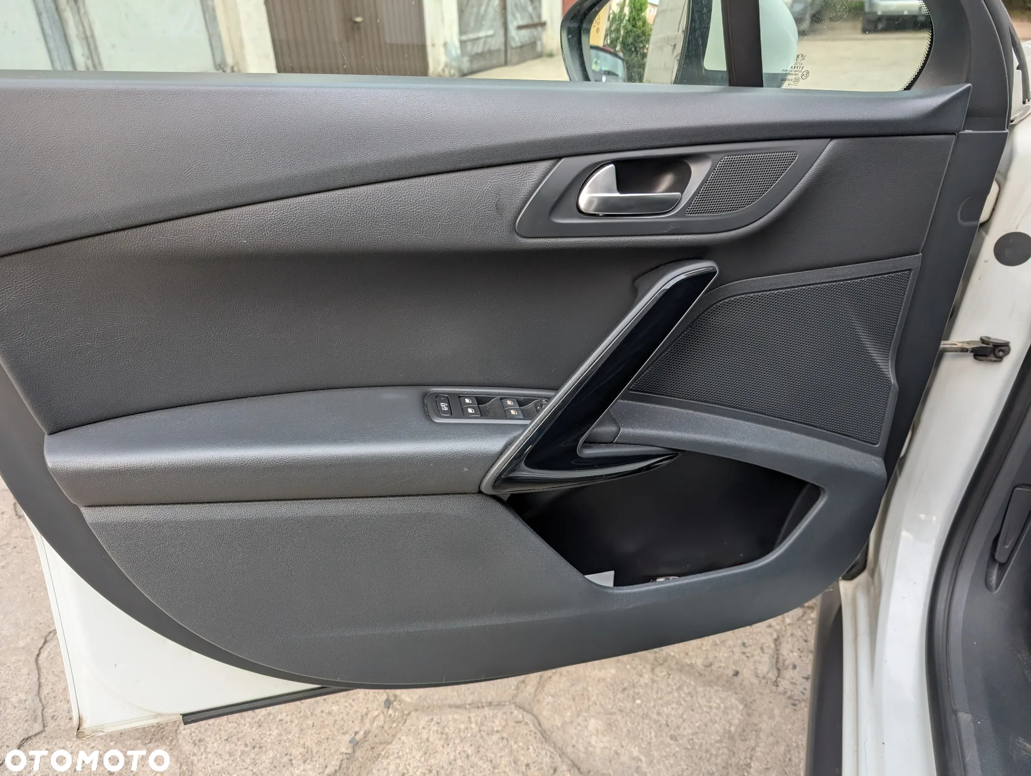 Peugeot 508 RXH 2.0 HDi HYbrid4 - 2