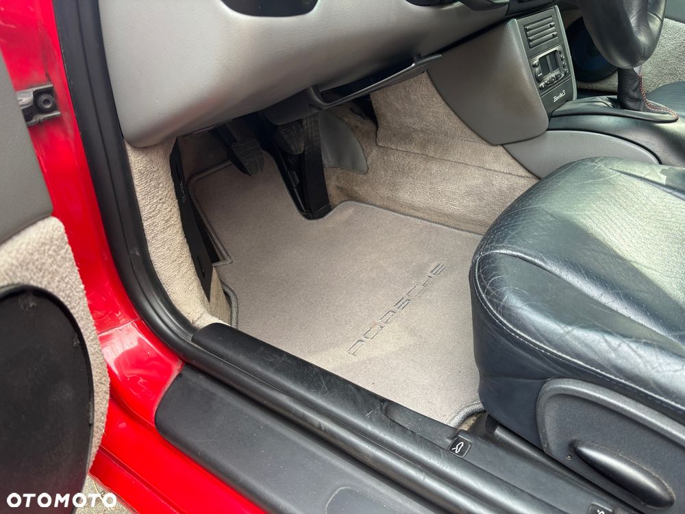 Porsche Boxster - 34