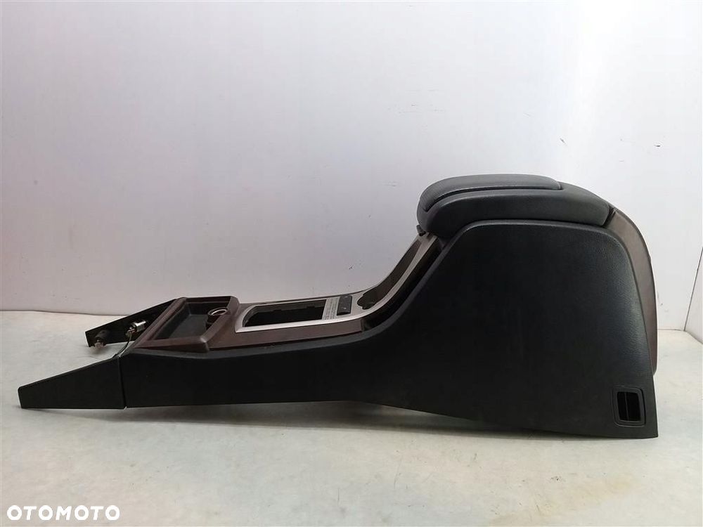 Tunel środkowy podłokietnik Ssang Yong Rexton 2001-2006 PRZED LIFT - 2