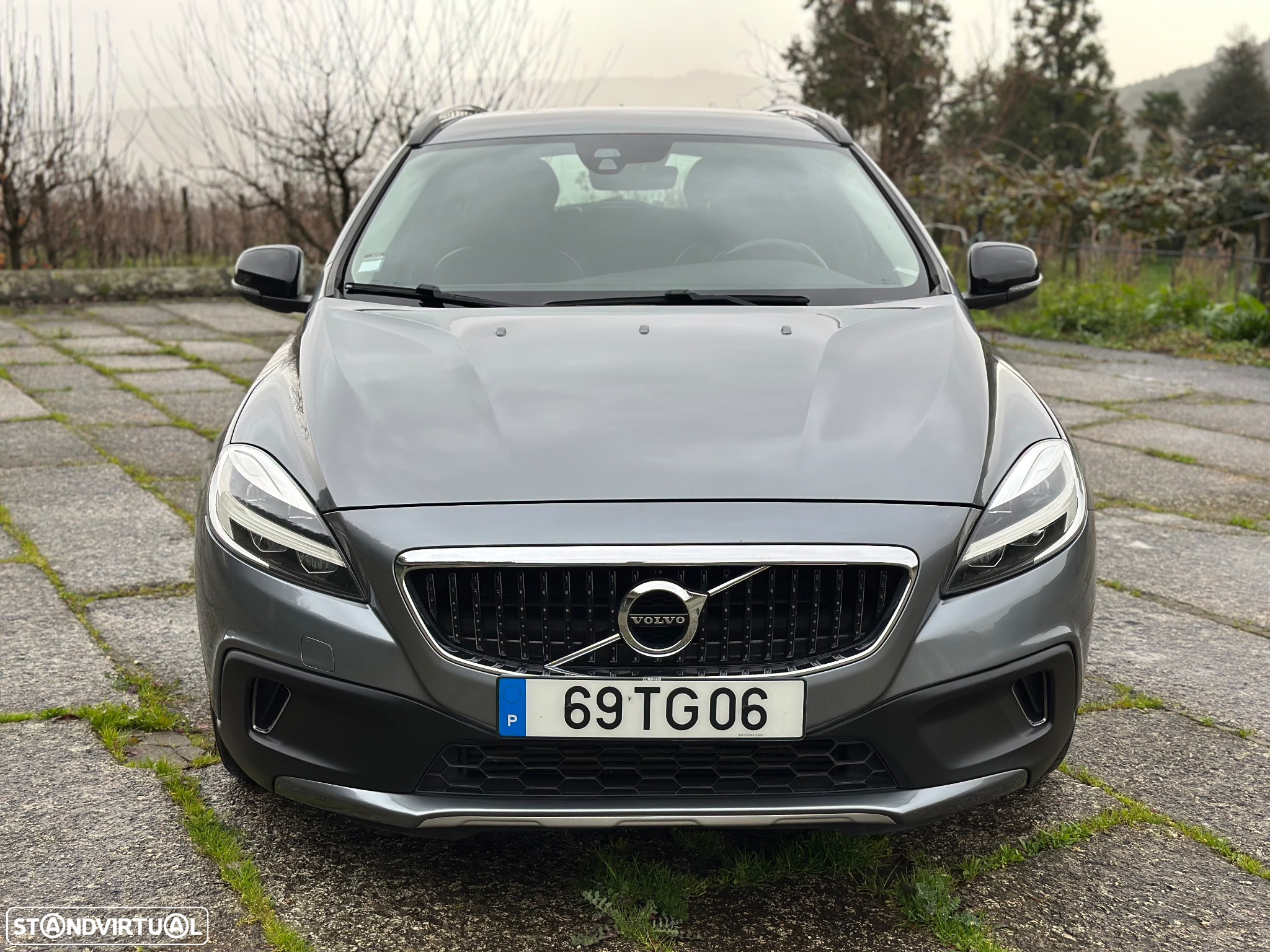 Volvo V40 Cross Country 2.0 D2 Momentum - 23