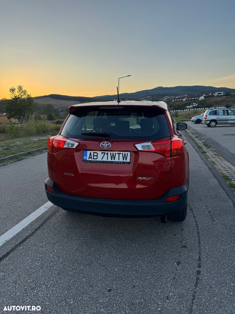 Toyota RAV4 2.0 D-4D 2WD Comfort - 4
