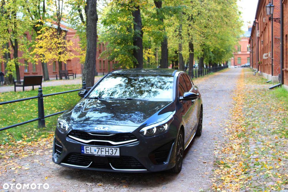 Kia ProCeed 1.5 T-GDI GT Line - 14