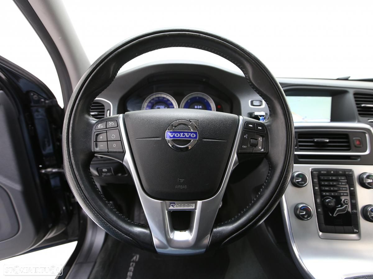 Volvo V60 2.0 D3 R-Design - 16