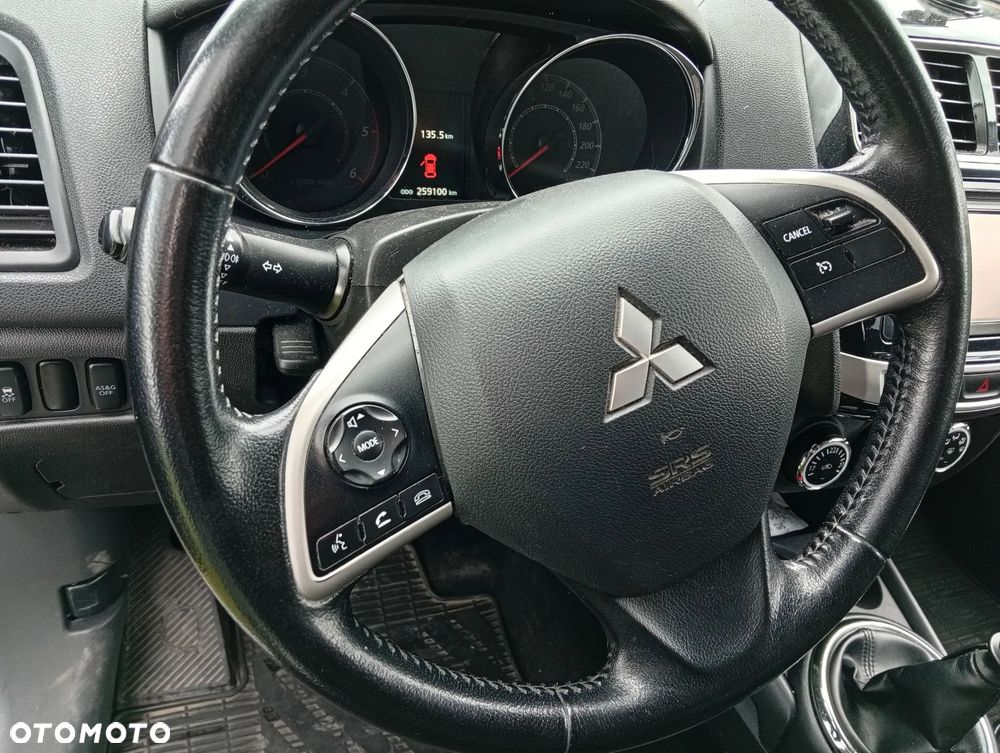 Mitsubishi ASX - 19