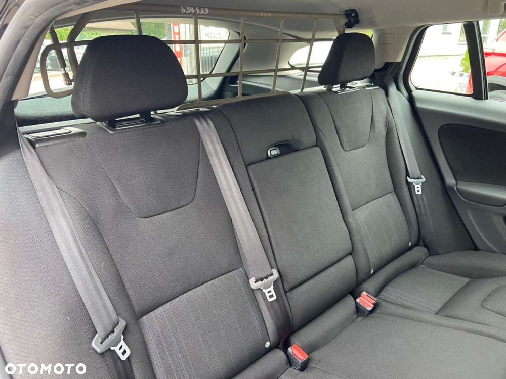 Volvo V60 - 25