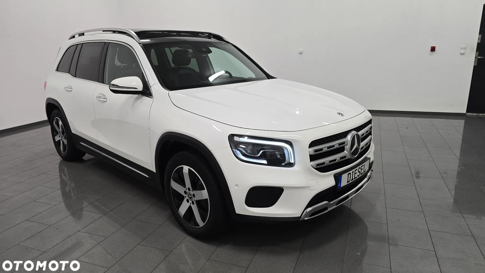 Mercedes-Benz GLB 200 d 8G-DCT AMG Line - 2