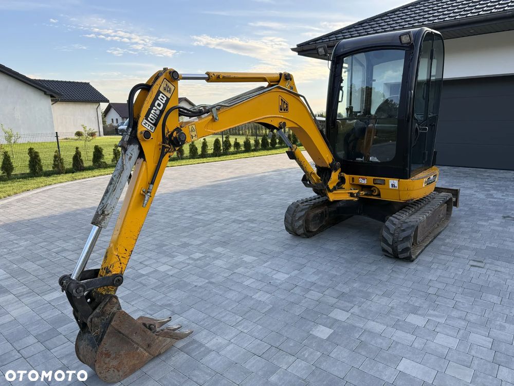 JCB 8025 - 7
