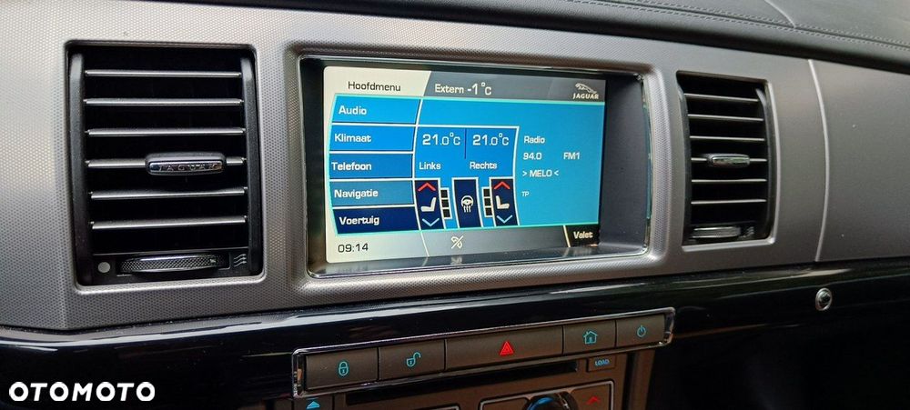 Jaguar XF 3.0 V6 D Luxury - 26