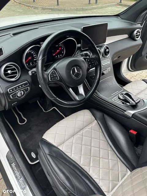 Mercedes-Benz GLC - 17
