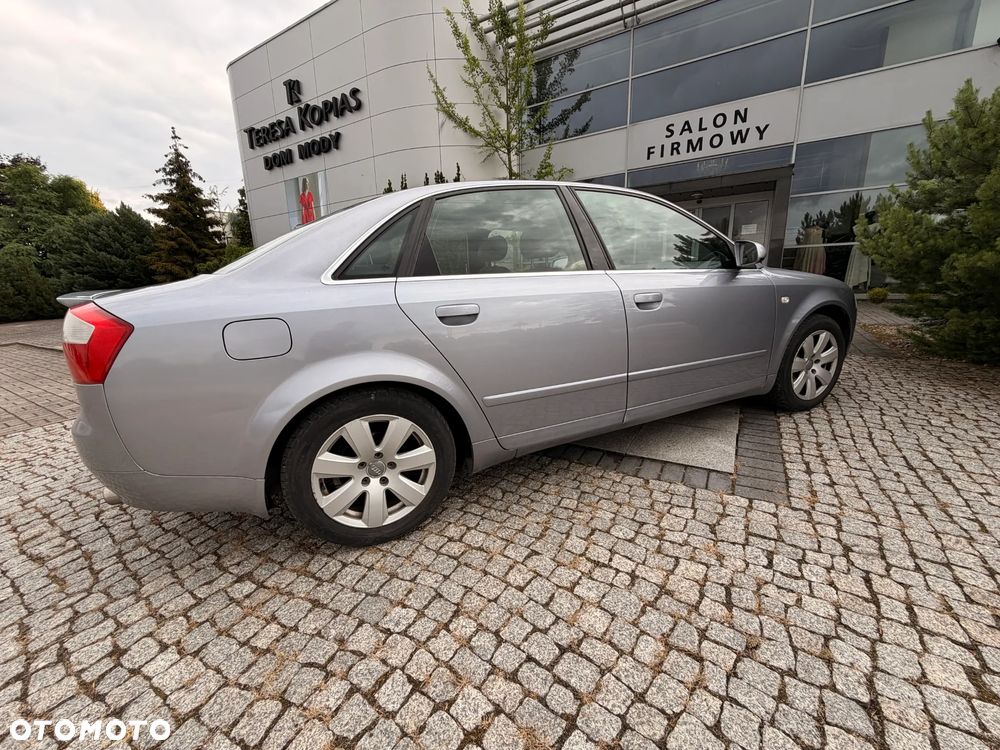 Audi A4 Limousine 1.8T - 25