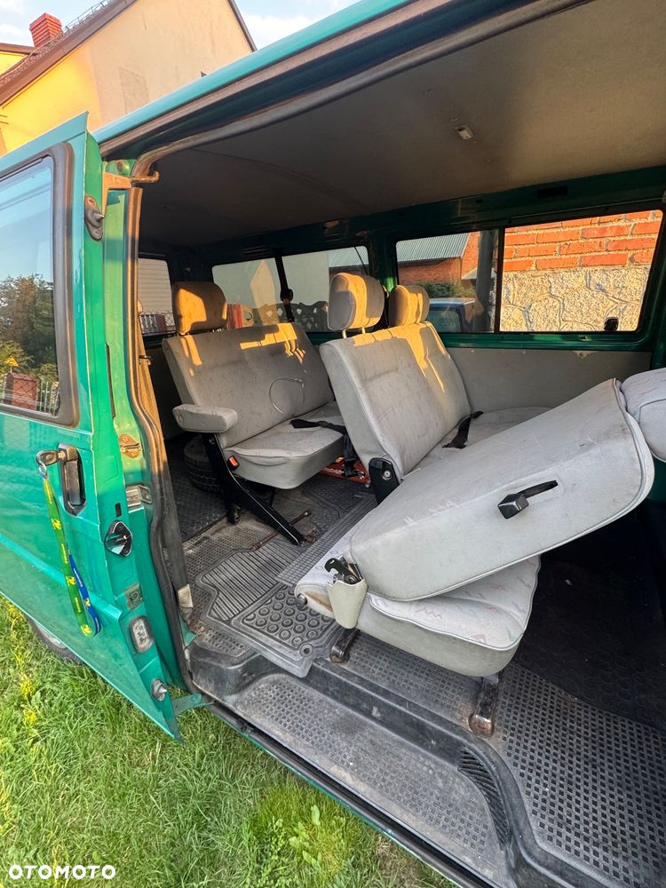 Volkswagen Transporter - 19