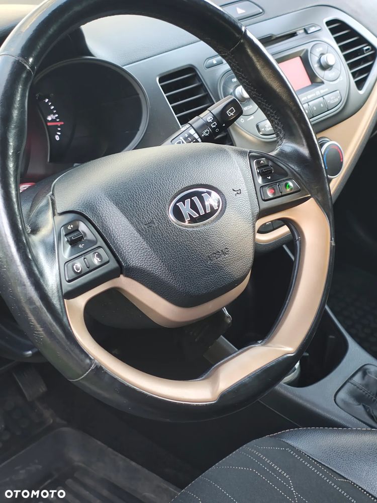 Kia Picanto 1.2 Fifa World Cup Edition - 10