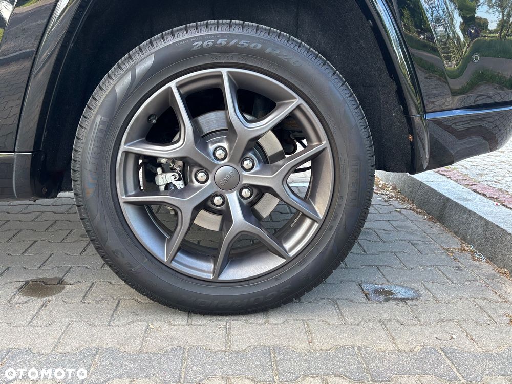 Jeep Grand Cherokee - 10