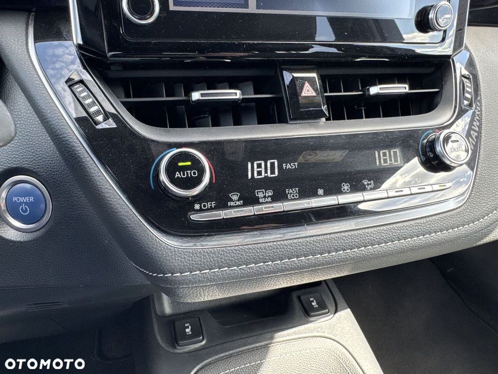 Toyota Corolla 1.8 Hybrid Comfort - 25
